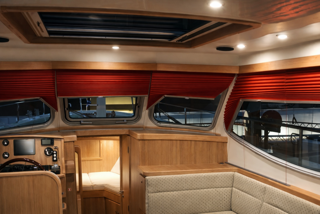 plissé rood boot schip