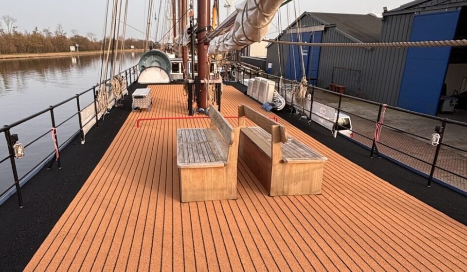 buiten tapijt teak grastapijt